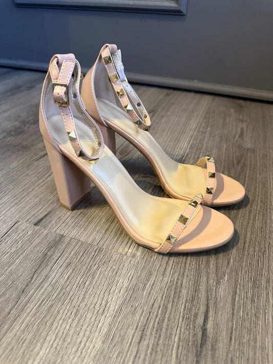 Tacones Beige